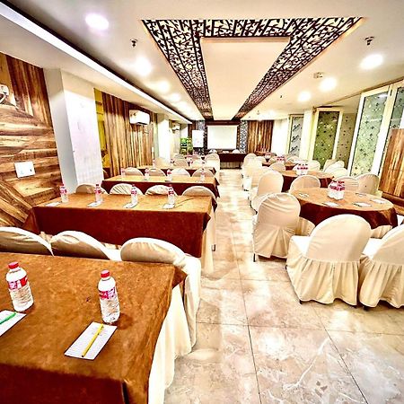 Hotel Spb 87 Near Karol Bagh Metro Station Delhi Exterior foto
