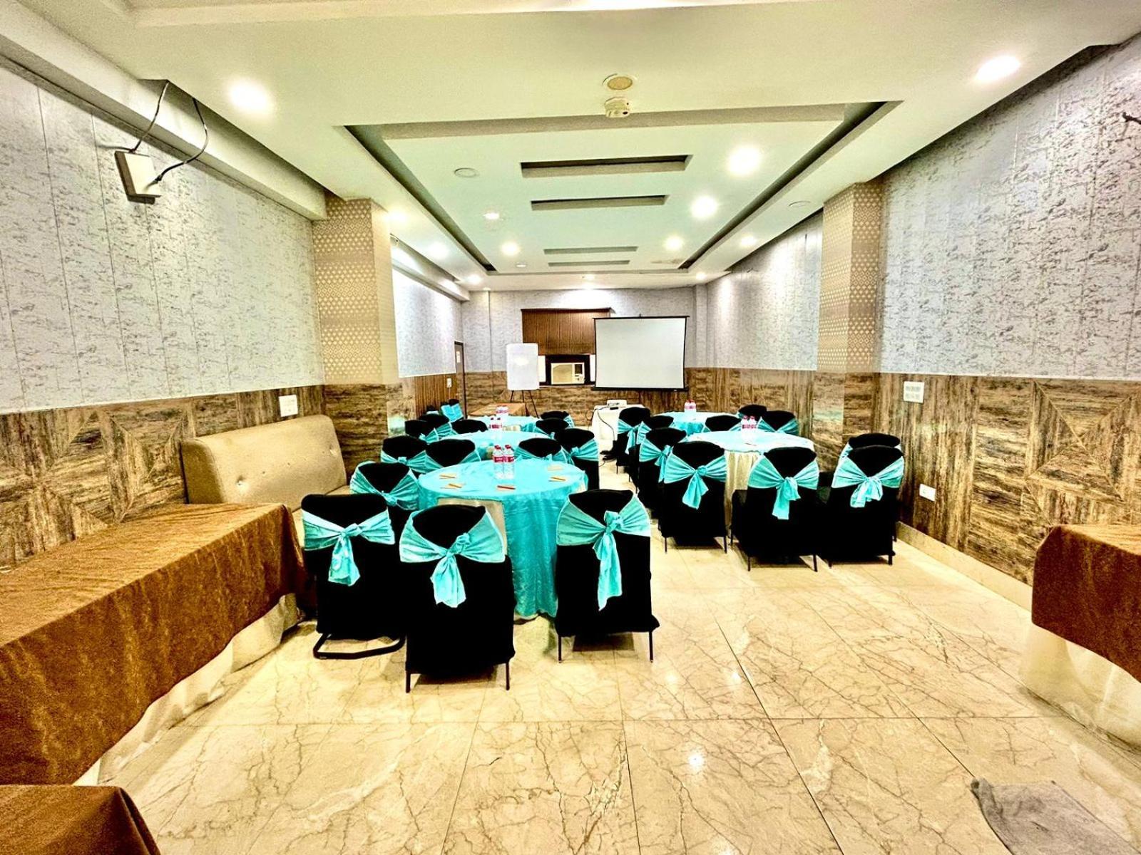 Hotel Spb 87 Near Karol Bagh Metro Station Delhi Exterior foto
