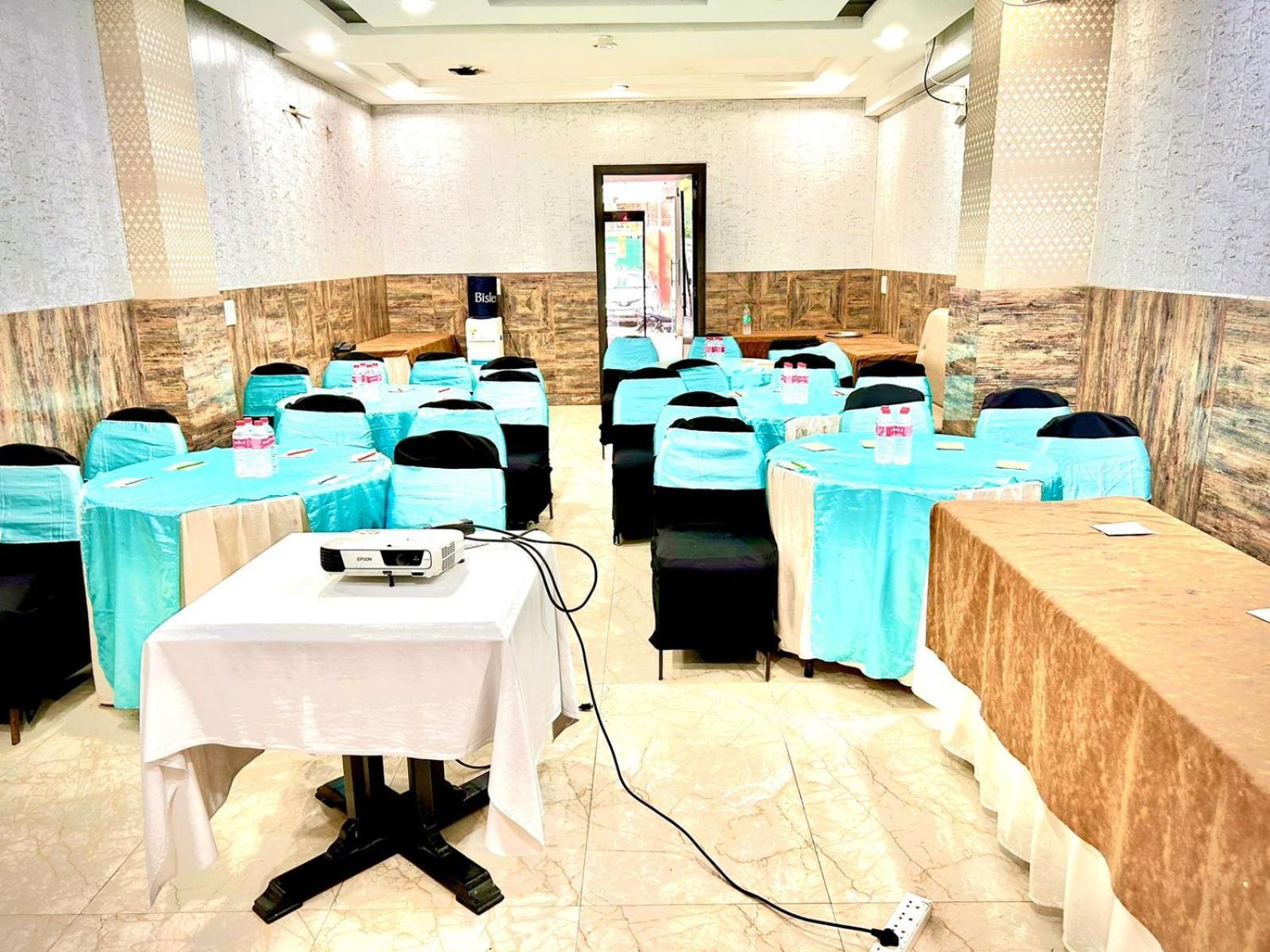 Hotel Spb 87 Near Karol Bagh Metro Station Delhi Exterior foto