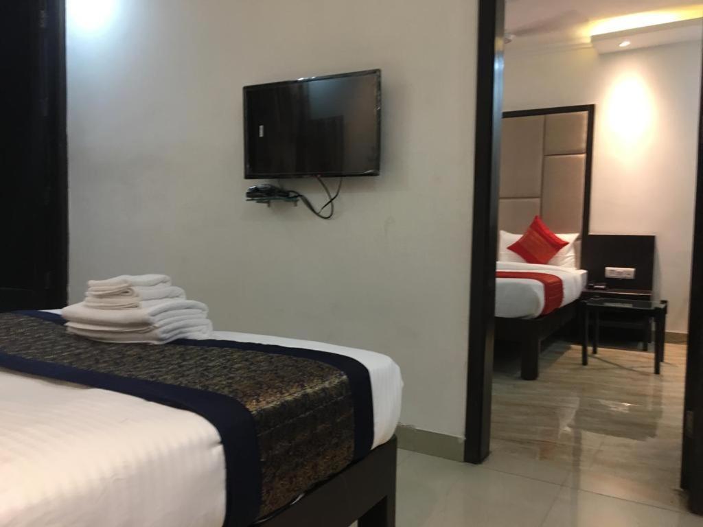 Hotel Spb 87 Near Karol Bagh Metro Station Delhi Exterior foto