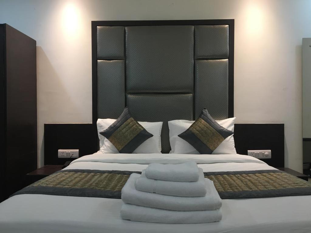 Hotel Spb 87 Near Karol Bagh Metro Station Delhi Exterior foto
