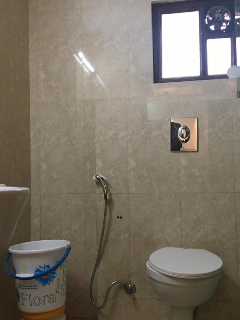 Hotel Spb 87 Near Karol Bagh Metro Station Delhi Exterior foto