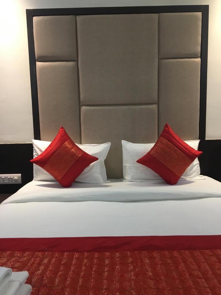 Hotel Spb 87 Near Karol Bagh Metro Station Delhi Exterior foto
