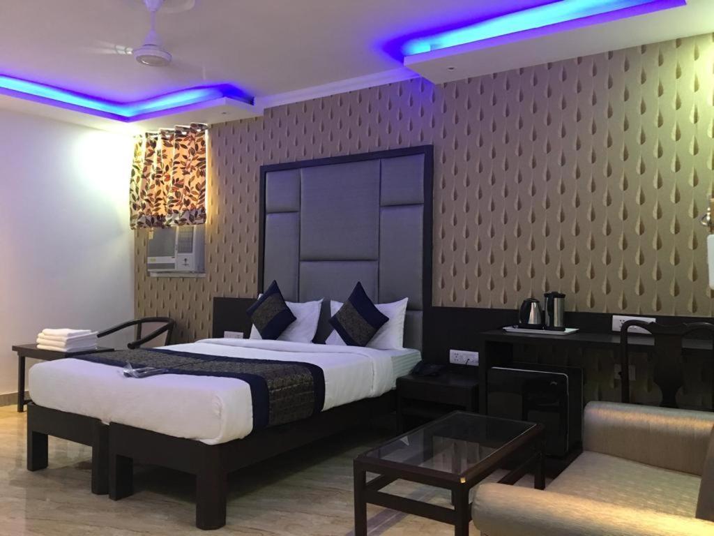 Hotel Spb 87 Near Karol Bagh Metro Station Delhi Exterior foto